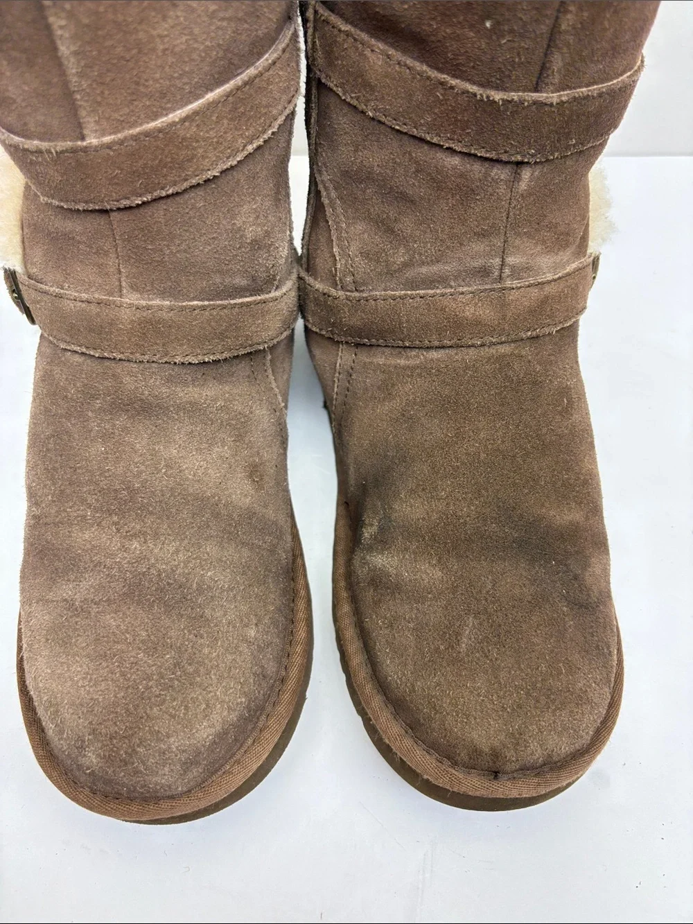 UGG comfortable sz looks